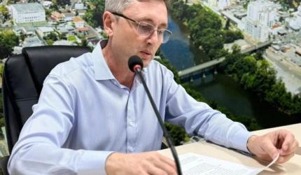 Vereador Cristiano Mendonça propõe serviço de incentivo para regularização de imóveis com mais de uma casa no mesmo terreno