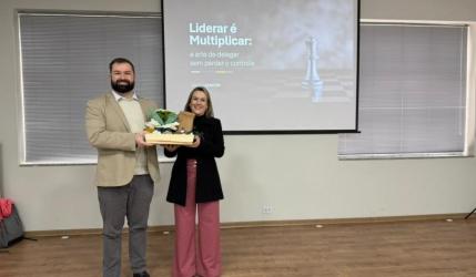 Núcleo do Jovem Empreendedor da ACIOC promove palestra sobre liderança e delegação