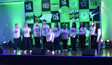 Diversas manifestações artísticas encantam o público durante a Oliuni Cultural na Unoesc Joaçaba