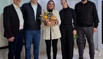 Reunião da ACIOC é marcada pela despedida de Larissa Schütz e apresentação do novo consultor regional