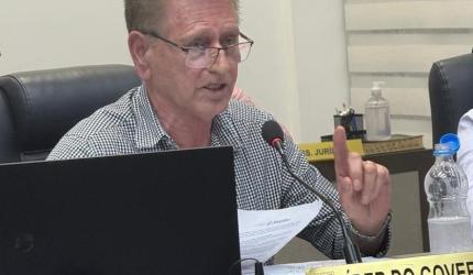 Luiz Vastres cobra providências após resposta sobre filas da saúde em Joaçaba