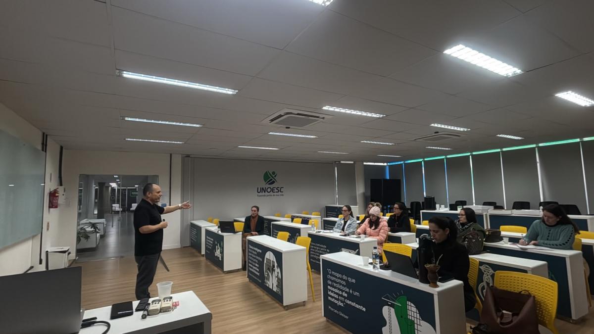 Joaçaba fortalece ações de segurança escolar com revisão dos Planos de Emergência e Crise